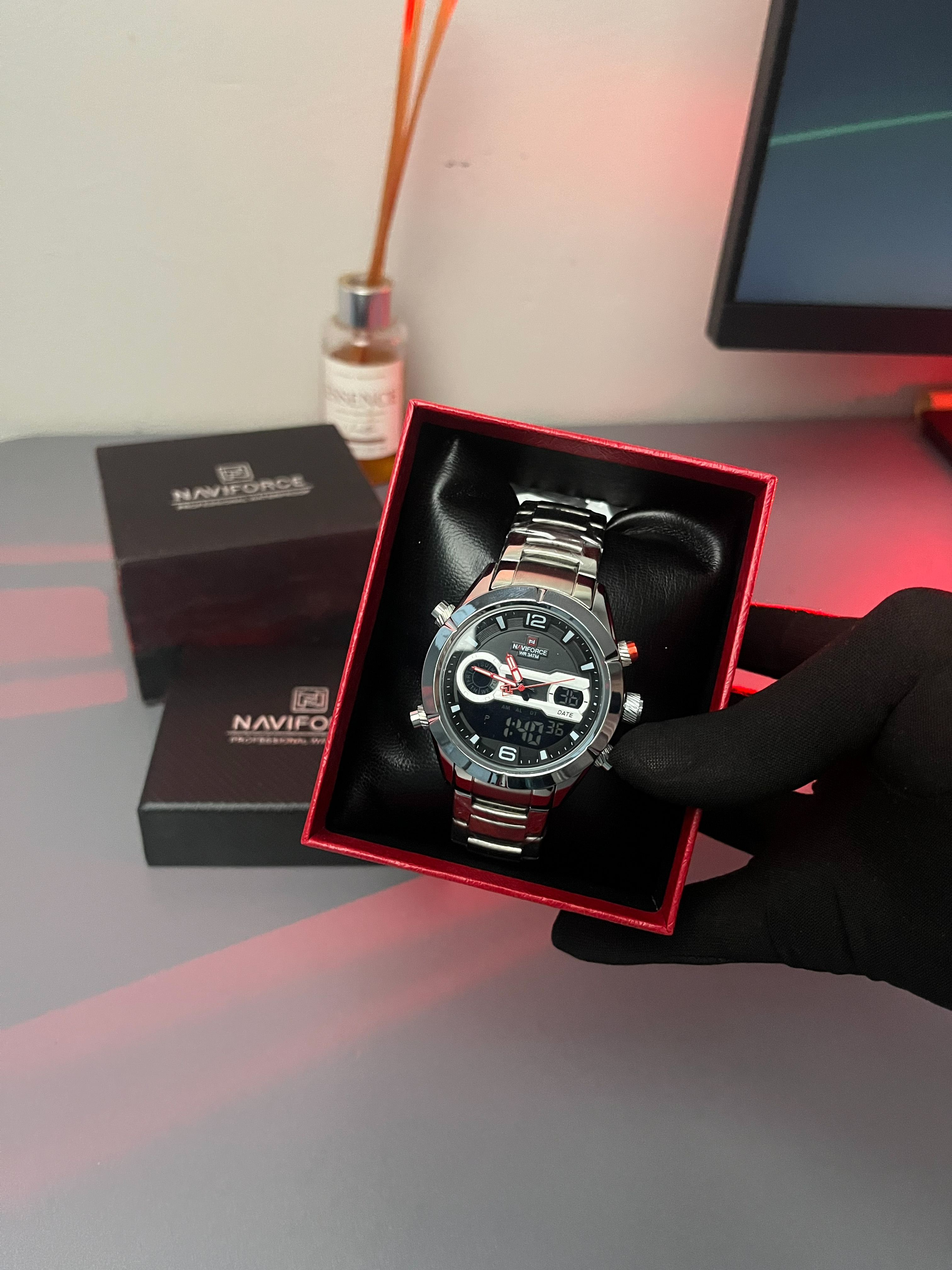 Naviforce 9232 Quartz Men’s Watch