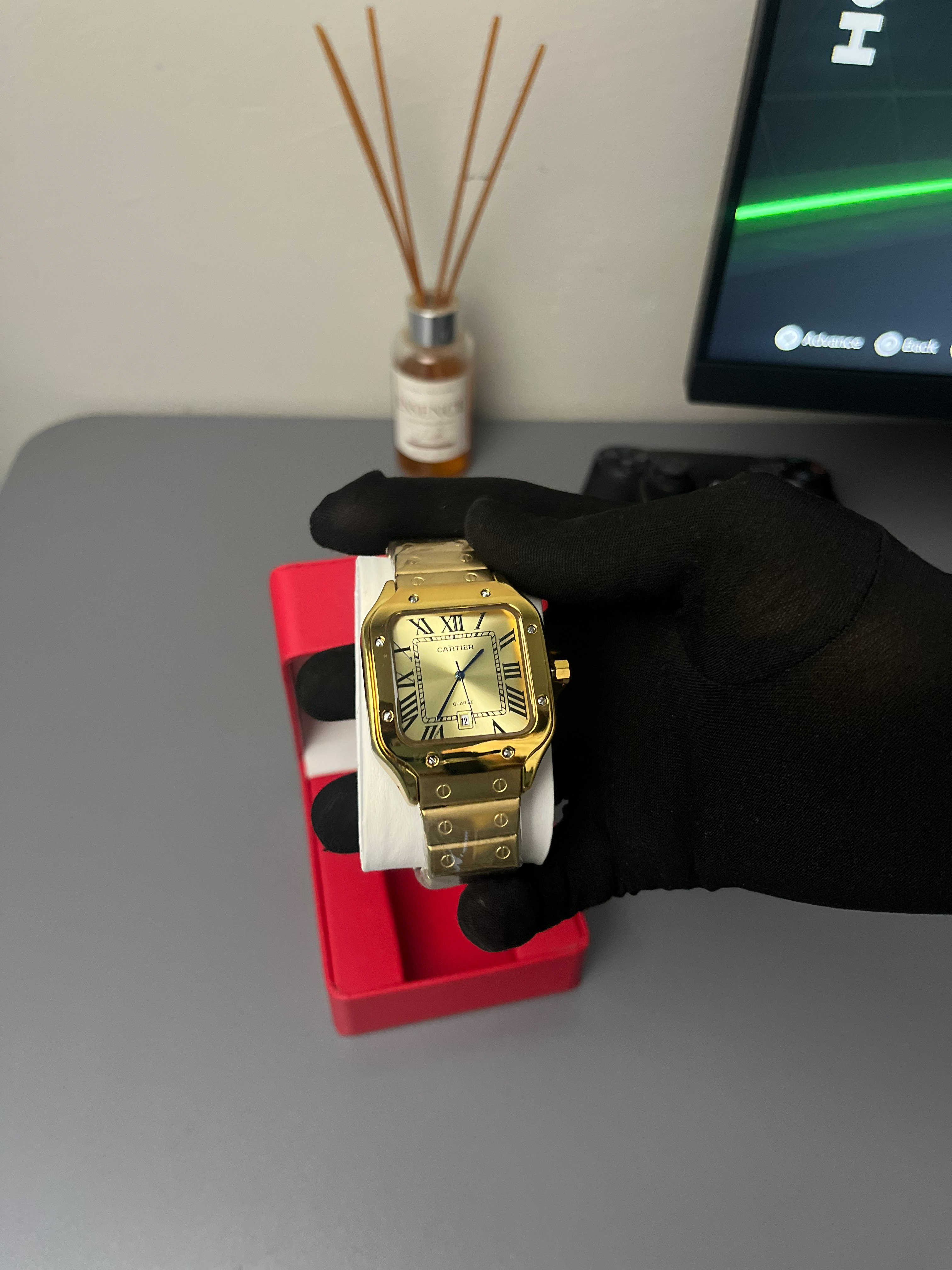 Cartier Women | Santos de Cartier - Yellow Gold and Calfskin Straps