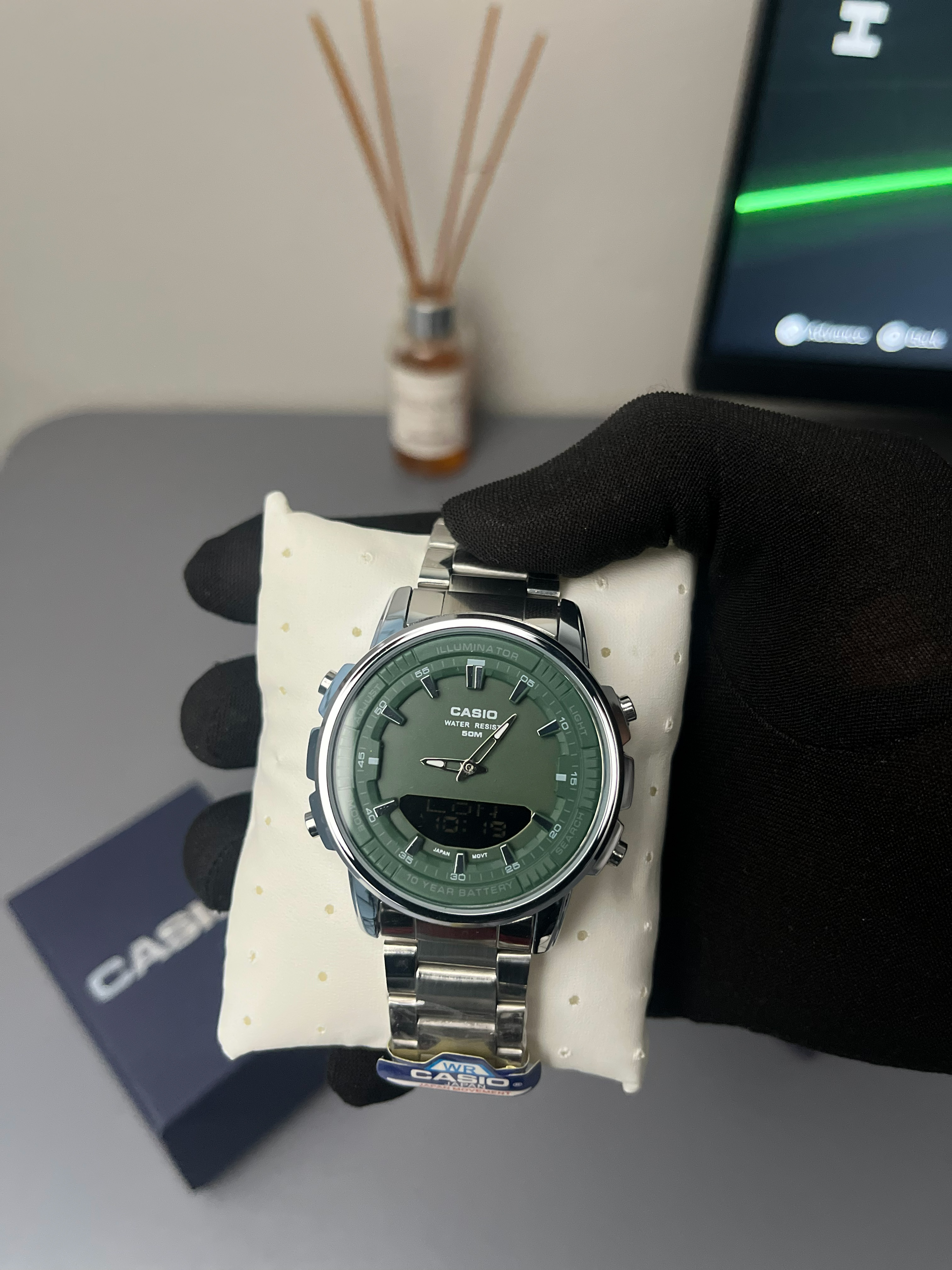 CASIO G-SHOCK AMW-880D-1AV |Green Dials view 2