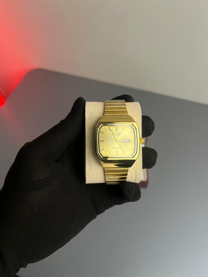Casio Unisex - Gold